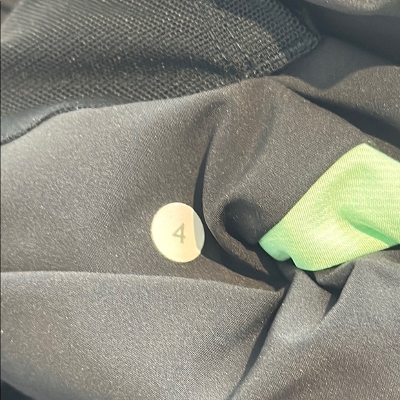 Lululemon Athletica Women's Run Bandit Track Pants Size 4 Mini Hyper Stripe - Picture 6 of 6